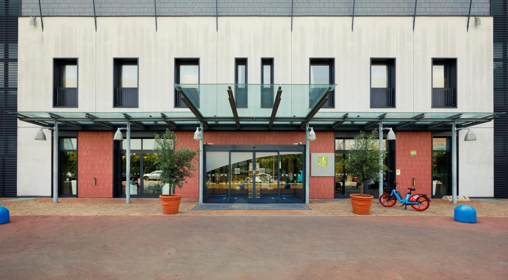 IH Hoteles Milano Gioia Exterior foto