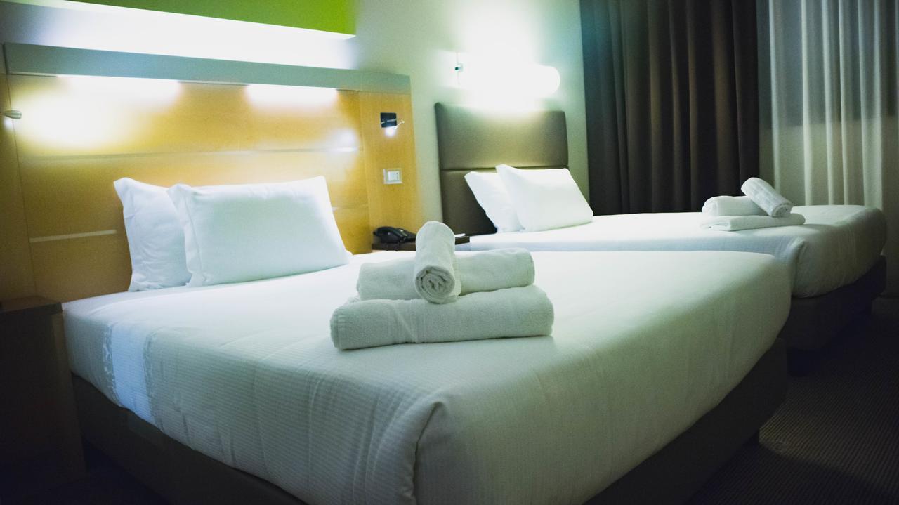 IH Hoteles Milano Gioia Exterior foto