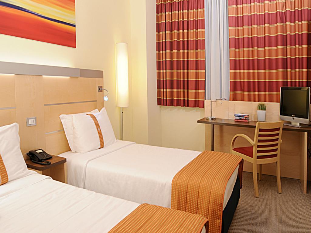 IH Hoteles Milano Gioia Exterior foto